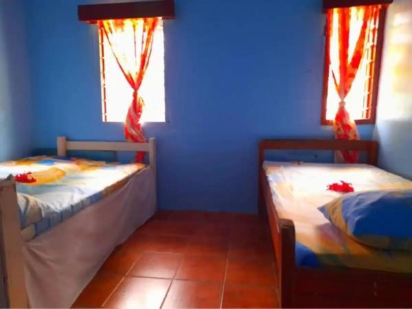 Mana Lagoon Backpackers Villa Exterior photo